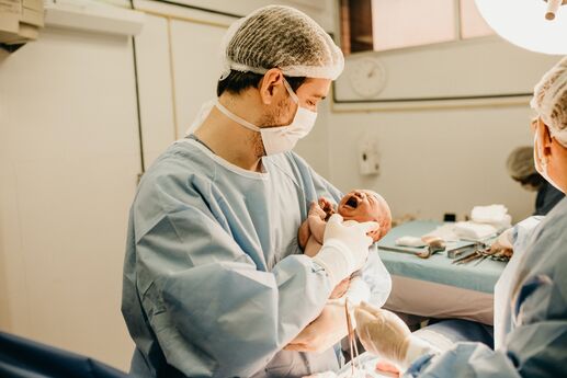 new dad in delivery room